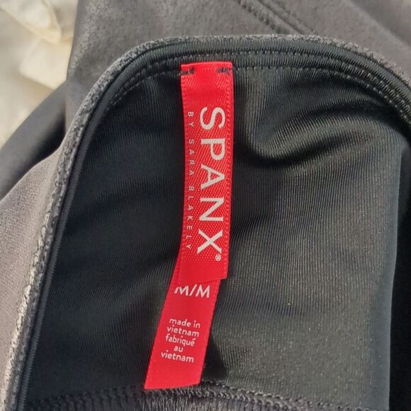 Spanx Faux Leather Compression Leggings Women's Size Medium - Picture 6 of 8